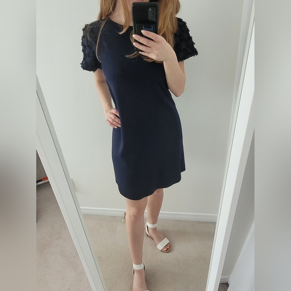 Short sleeve dress with 4d embellishments - Picture 4 of 7